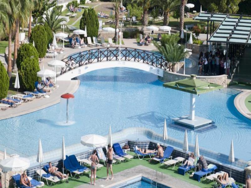 Aloe Hotel Paphos Exterior foto