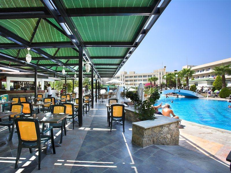 Aloe Hotel Paphos Exterior foto