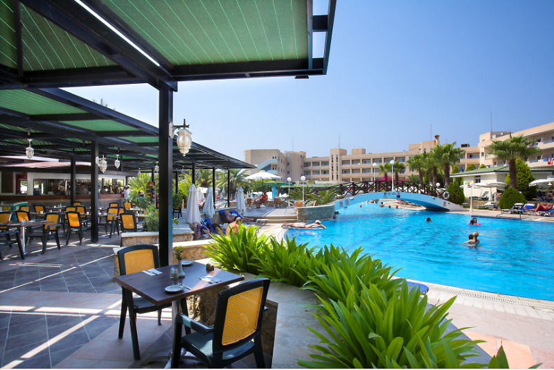 Aloe Hotel Paphos Exterior foto